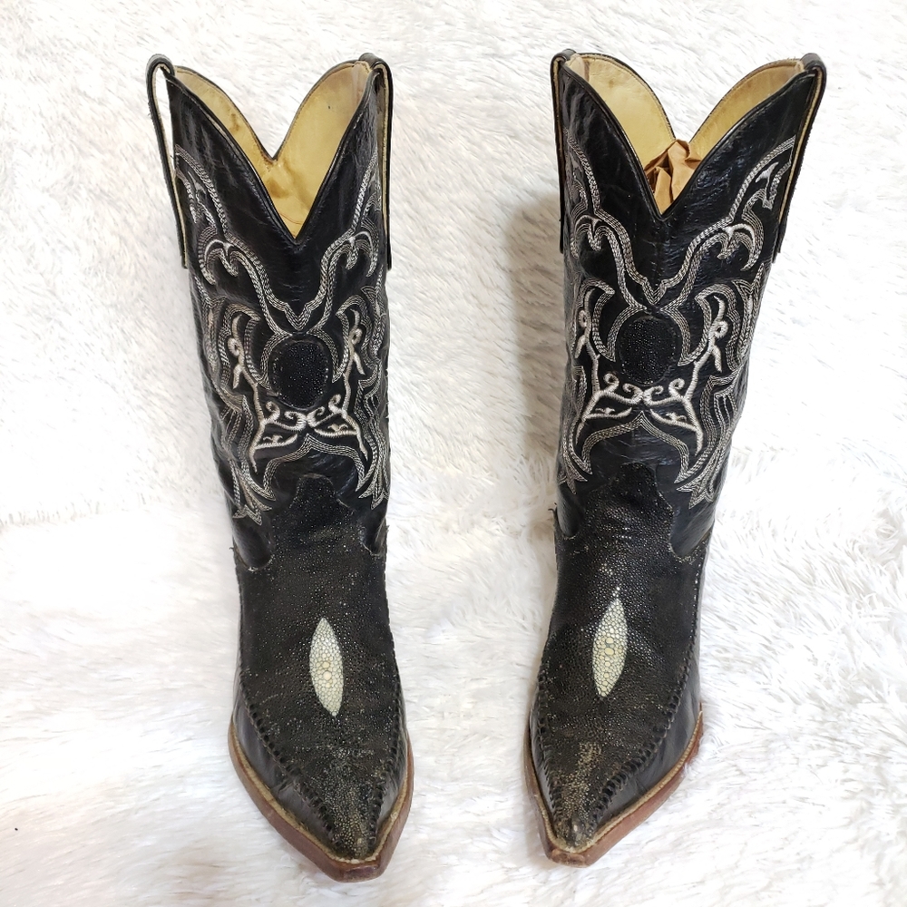 ❌TEMP NFS❌ GETTING RESTORED❌ DYE REFRESH ❌Pointed Black Stingray Western Boots - Picture 11 of 16